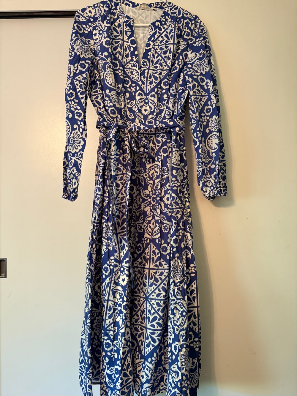 Boden Women’s and White Printed Long Sleeve Maxi Dress US size 10
